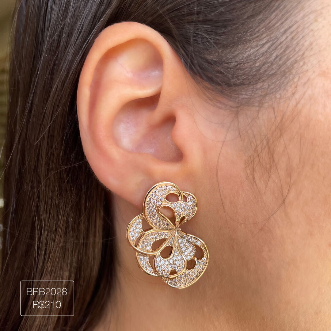 Brinco Leque Vazado Cravejado Cristal Dourado